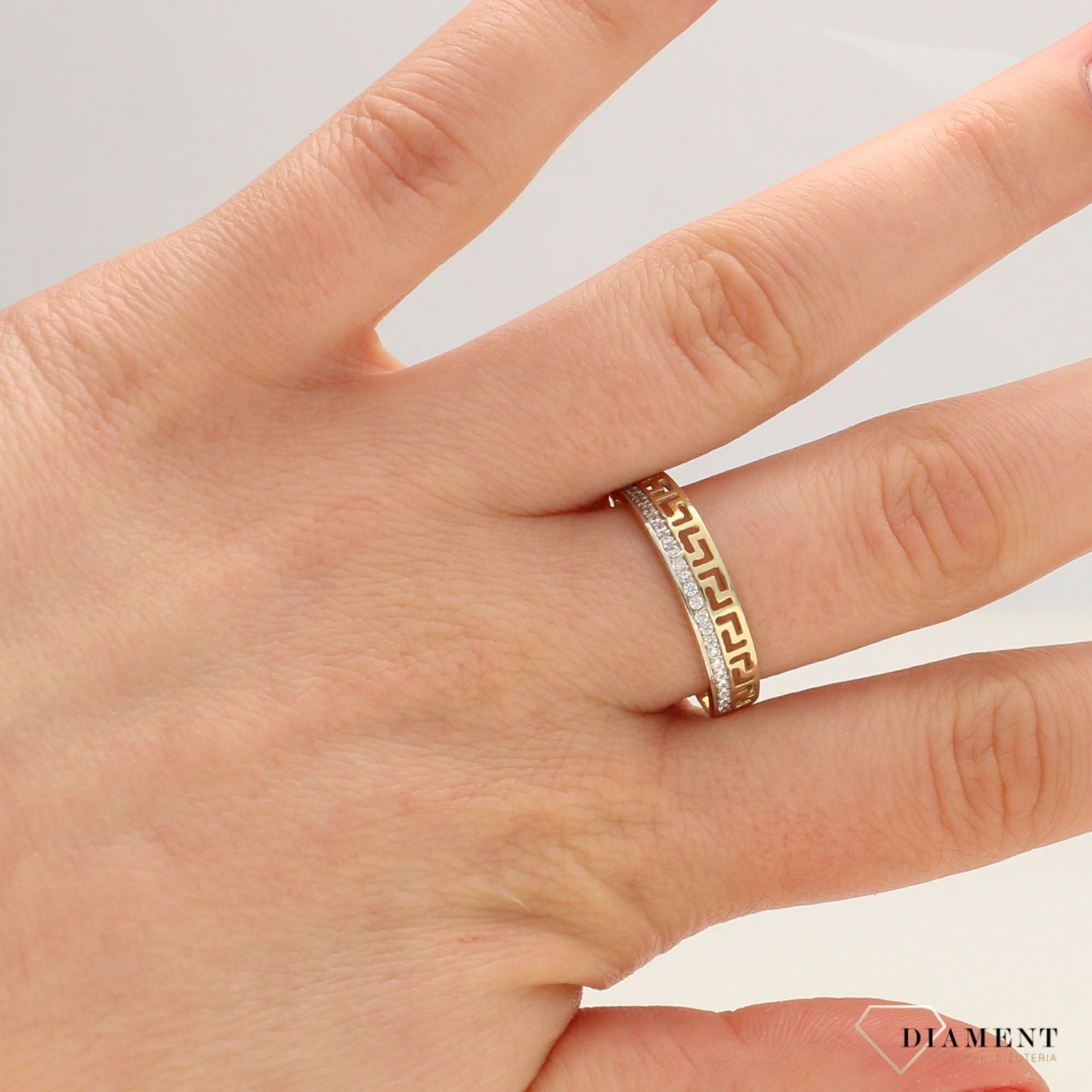 Złoty pierścionek z drogą grecką PI 4281 (2).jpg